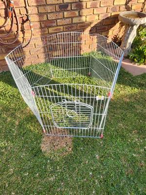 Daro Playpen for small animals of puppies for sale.