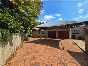 Stunning, Immaculate Family Home – Move-In Ready in Three Rivers East