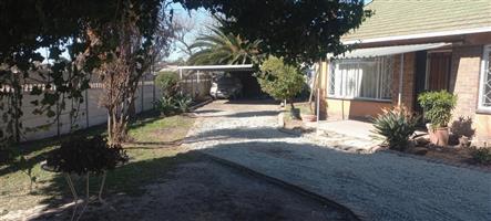 3 Bedroom House To  Rent In Bonaero Park