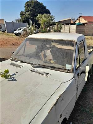Nissan 1400 windscreen