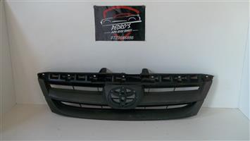 Toyota Fortuner grilles