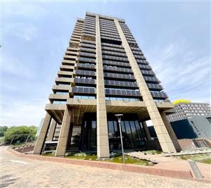 835m² office space to let in Auckland Park
