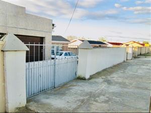 House For Sale in Mdantsane Nu 10