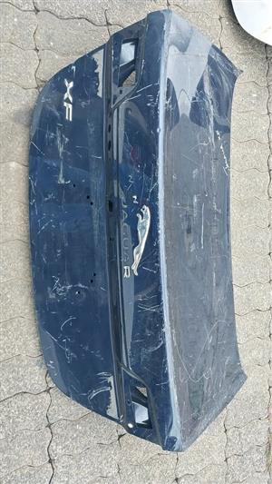 JAGUAR XF BOOTLID