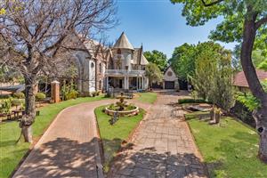 Freehold - Non Distress Auction - 9 Bedroom Home for Sale
