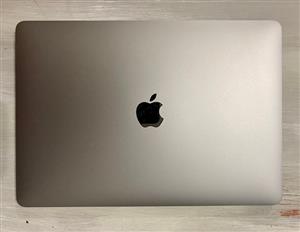 2019 Apple Macbook Pro 13" i7