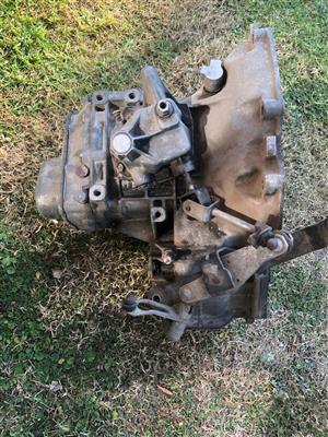 Opel Astra h 1.6 gearbox for sale 