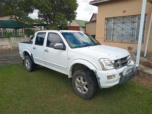 Isuzu KB 350 V6 petrol for sale