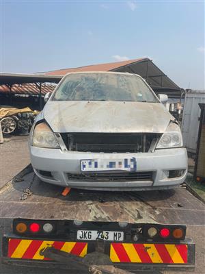 Kia Sedona breaking for parts