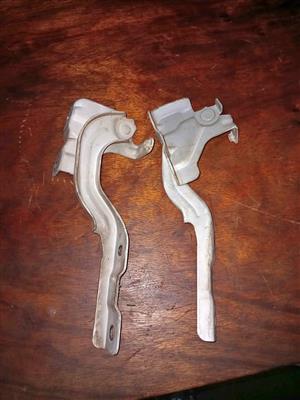 Kia pegas Bonnet hings both side