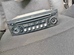 Peugeot 207 1.6 radio