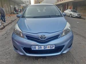 2012 TOYOTA YARIS 1.0 MANUAL 71000KM AVAILABLE CONTACT LEON ON 