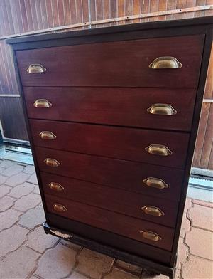 Chest of drawers (Solid wood)