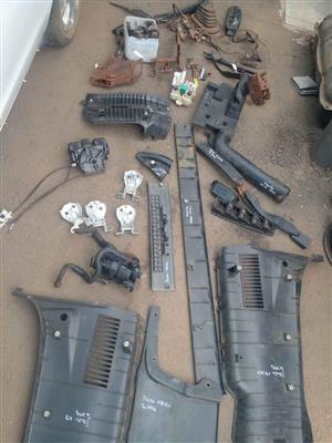 2014 Isuzu BK250 Parts for sale