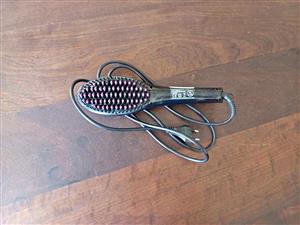 Hair straightener brush