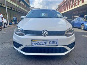 2021 VW POLO 6 SEDAN 1.4 PETROL, MANUAL TRANSMISSION, WHITE COLOUR, MILEAGE 29000KM