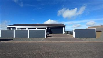 Spacious Family Home with Breathtaking Views in a Prestigious, Tranquil Neighbourhood