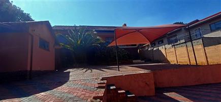 House For Sale in Lindhaven