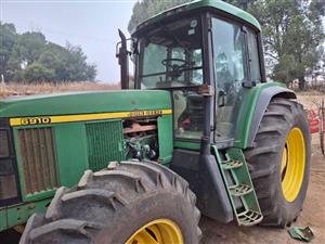 6910 John Deere Tractor, 8000 hours, (+Vat),100% working condition