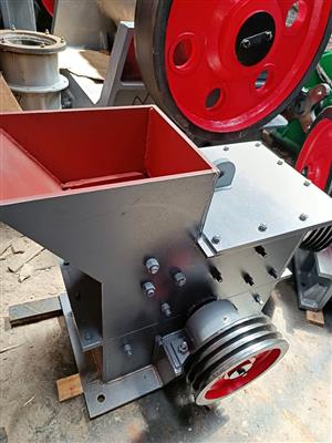 375 x 300 Hammer Crusher up to 7 tph