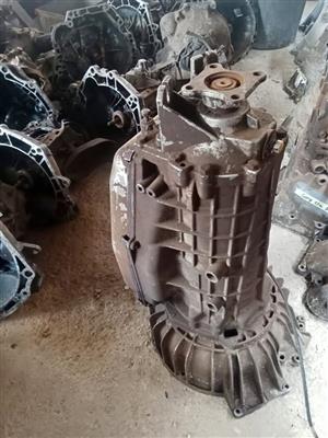 Land Rover 4 speed auto ZF4HP22 gearbox 2 in stock each 