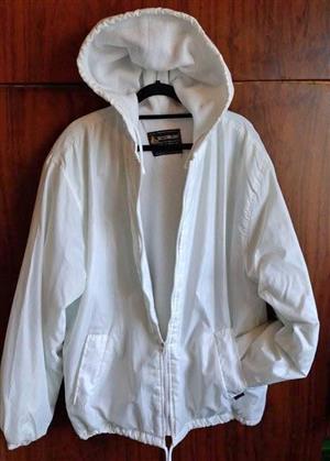 WHITE EXTRA LAYERED WINDBREAKER