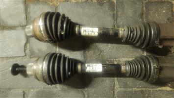 Audi A4 B8 FACELIFT Complete CV JOINTS /DRIVESHAFTS 