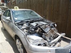 STRIPPING MERCEDES BENZ W204 SILVER 2007 FOR SPARES