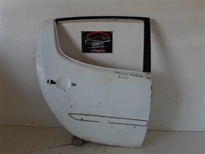 Mitsubishi Triton / L200 right rear door 08-15