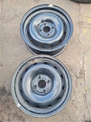 2xNissan np200 rims size 15