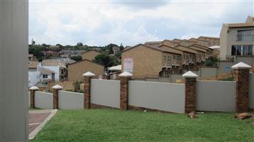 Townhouse For Sale in Winchester Hills