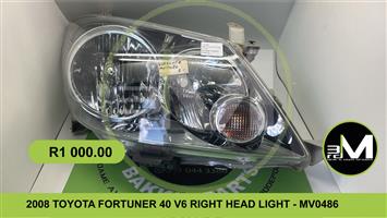 2008 TOYOTA FORTUNER 40 V6 RIGHT HEADLIGHT - MV0486