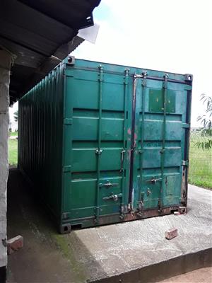 Storage amd shipping container