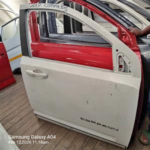 JEEP COMPASS FRONT DOOR RIGHT SIDE