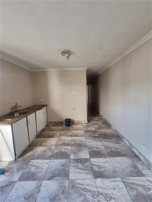 2 Bedroom Granny Cottage for rent 