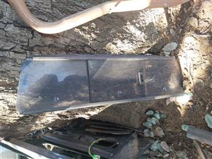 Nissan 1400 bakkie back glass 
