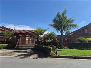 Townhouse For Sale in Dayanglen