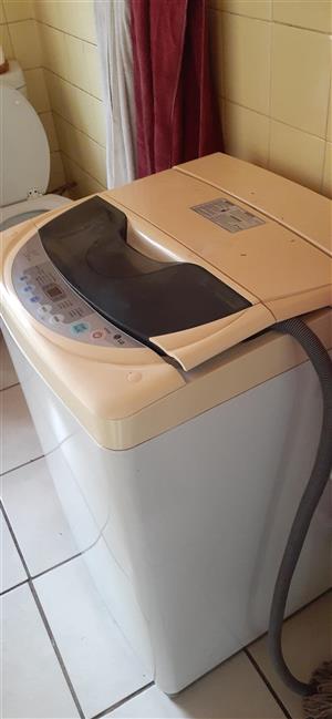 Lg  7.2kg top loader washing machine for sale ,working order