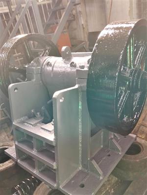PE 250 x 400 Jaw Crusher