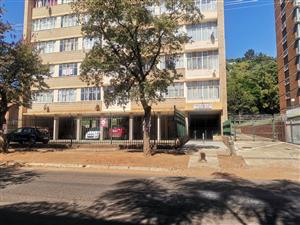 Charming 2 bedroom facebrick unit in Load Shedding-Free Zone - Prime Location!