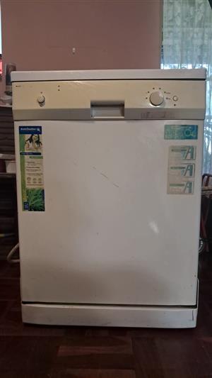 Kelvinator dishwasher 