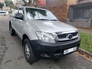 Toyota Hilux 2.5 single cab 4x2