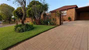 House For Sale in Philip Nel Park