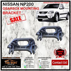 NISSAN NP200 GEARBOX MOUNTING BRACKET
