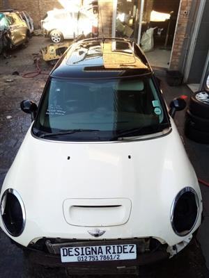 MINI COOPER R56s N14 STRIPPING FOR SPARES