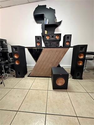 Klipsch R-28F with Centre, Bookshelfs and Subwoofer