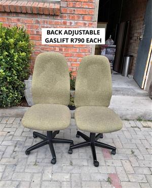 BACK AND HEIGHT  ADJUSTABLE GASLIFT OFFICE CHAIRS