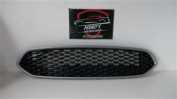 Ford Figo/Fiesta grille