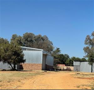 10,000m² with workshops Land For Sale in Mnandi