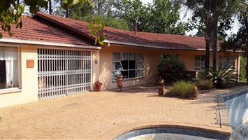 Small Holding For Sale in Mnandi